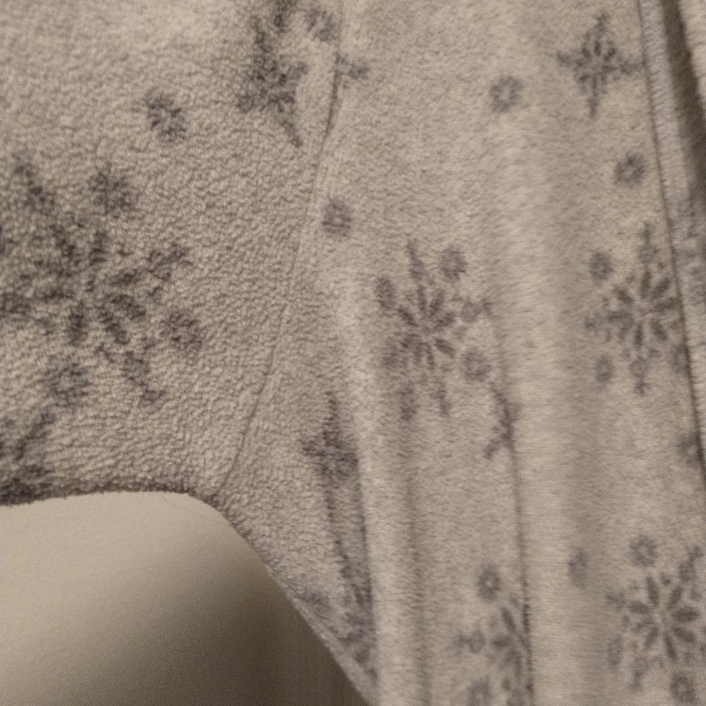 Bath Robe - Picture 6 of 9
